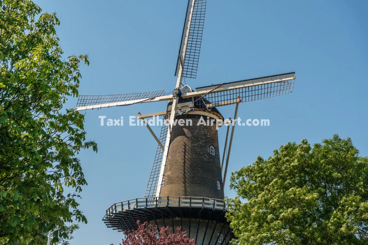 Taxi Bovensmilde naar Eindhoven Airport