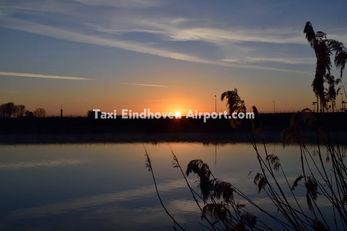 Taxi Oss naar Eindhoven Airport