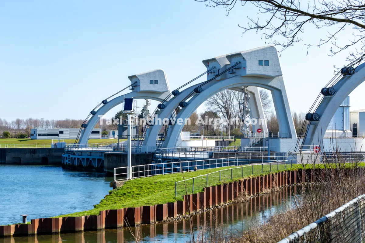 Taxi Vianen naar Eindhoven Airport