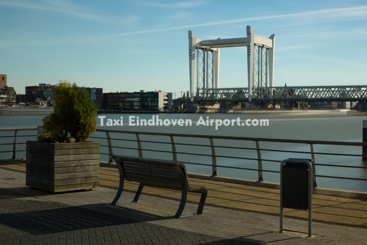 Taxi Zwijndrecht naar Eindhoven Airport